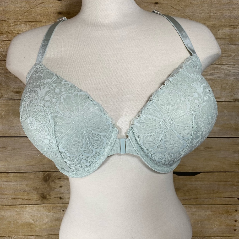 Victoria's Secret Racerback Front Closure Lace Demi Bra 38DDD Light Green